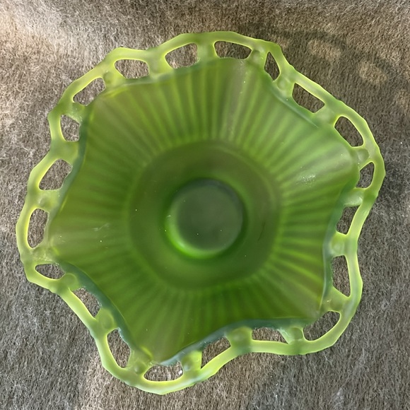 Westmoreland Green Satin Glass Open Work Wave Edge Pedestal Dish - Picture 3 of 6